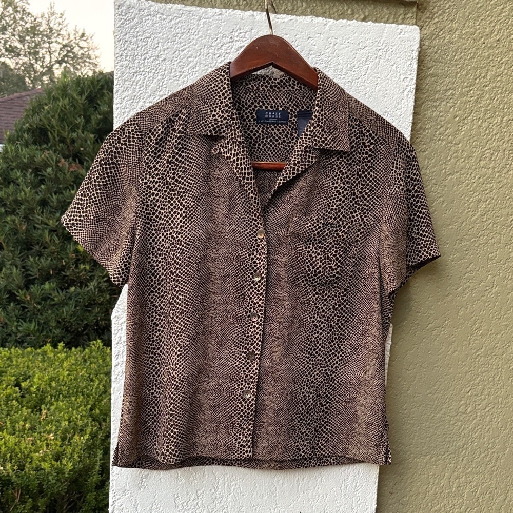 Crazy Horse Liz Claiborne Patterned Woman’s Button Down Shirt